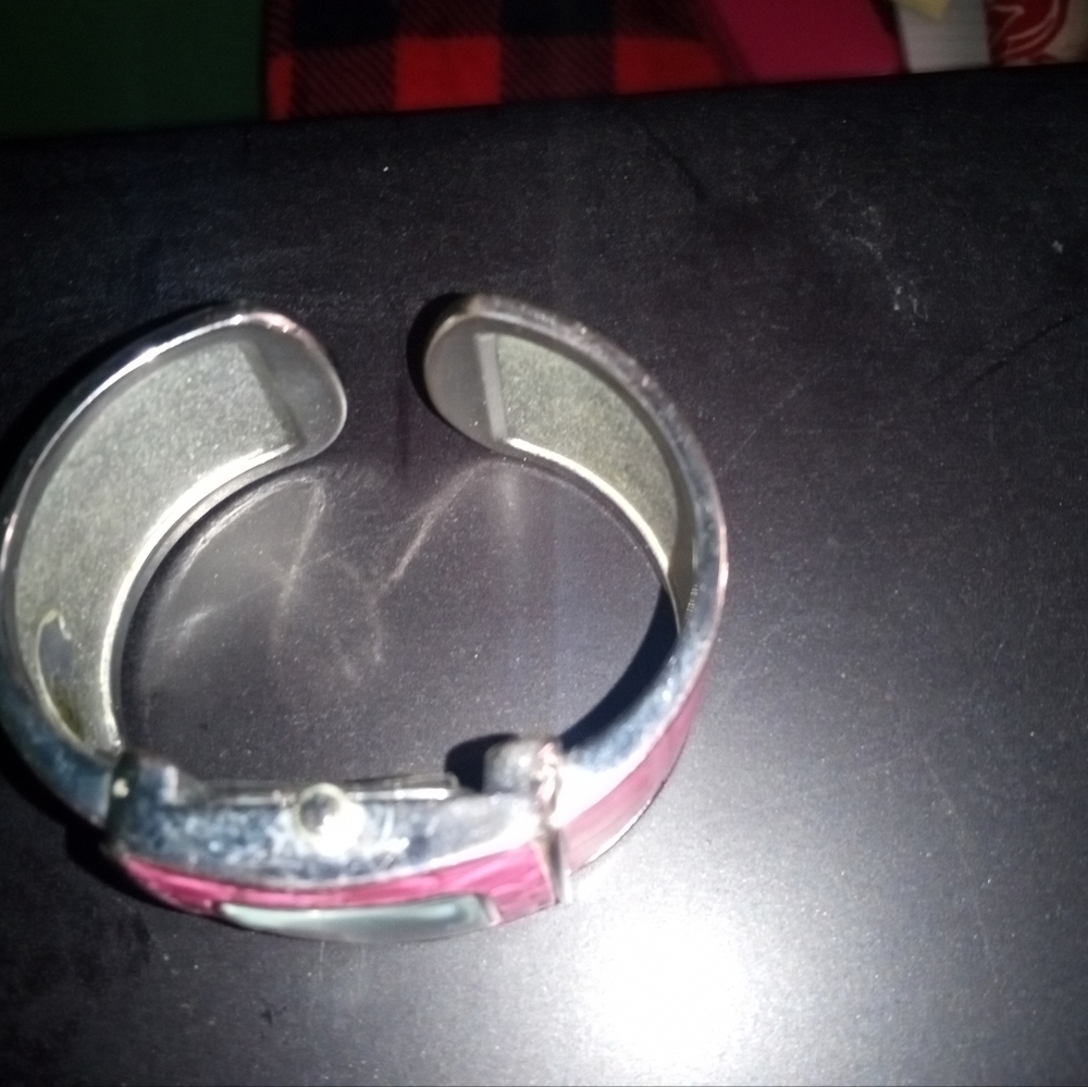 Pink women's watch - Picture 3 of 3